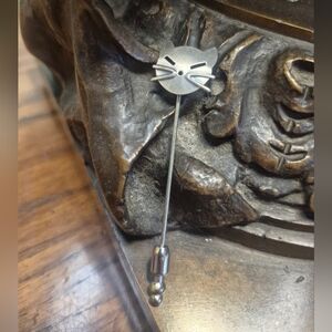 VINTAGE Signed BEAU STERLING SILVER Cat Face Stick Pin